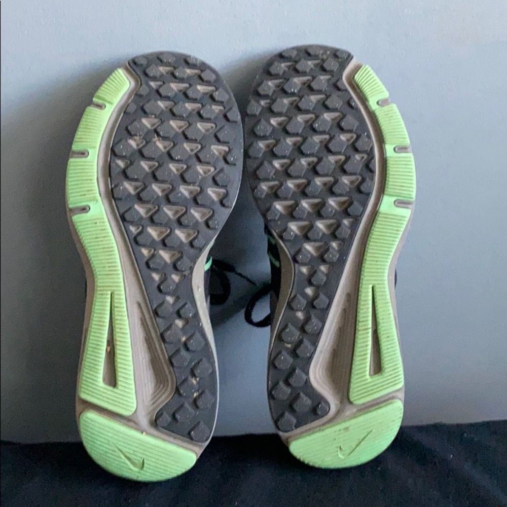 Nike - Picture 6 of 7